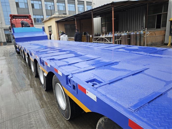 Low Flatbed Trailer