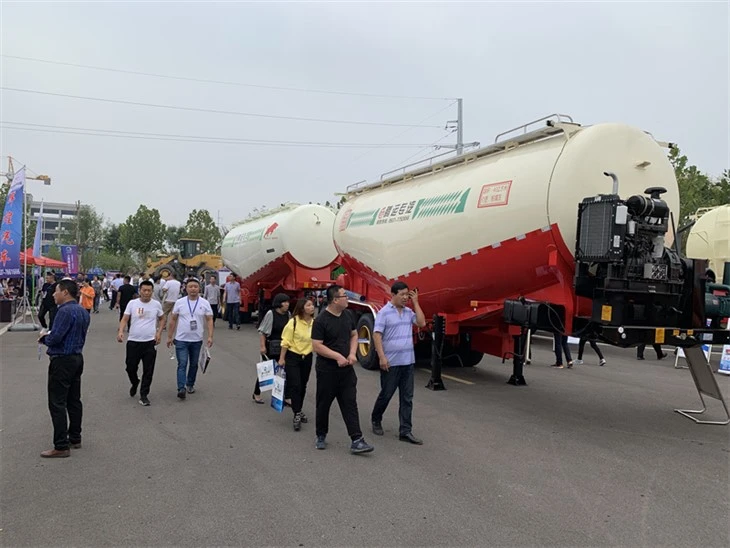 Powder Material Trailer